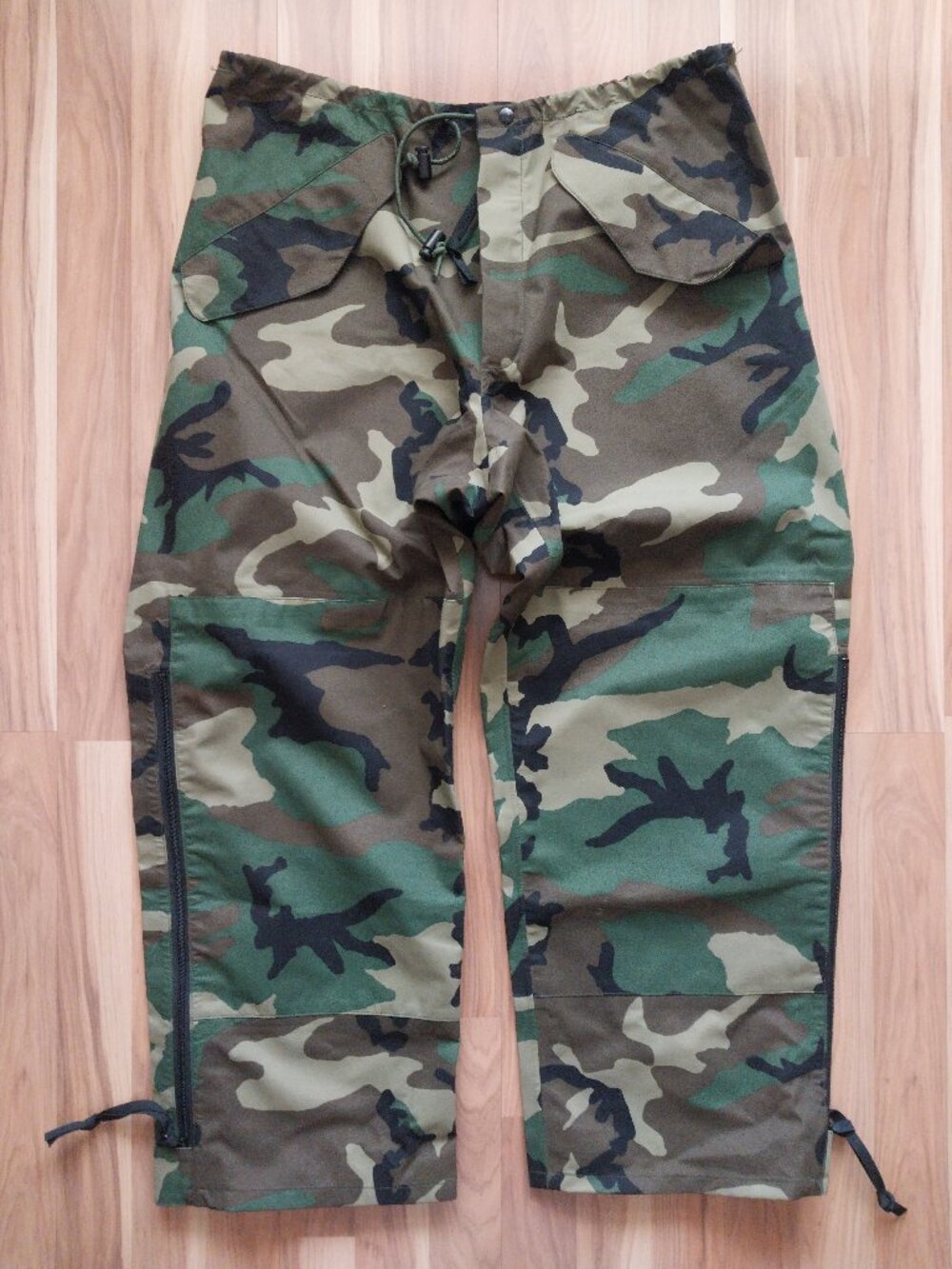 US Military Woodland Gore-Tex Extended Cold Weather Trousers Size Medium Short